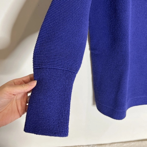 Free People Ottoman Slouchy  Tunic Sweater in Spectrum  Blue sz XS NWT - Picture 7 of 7